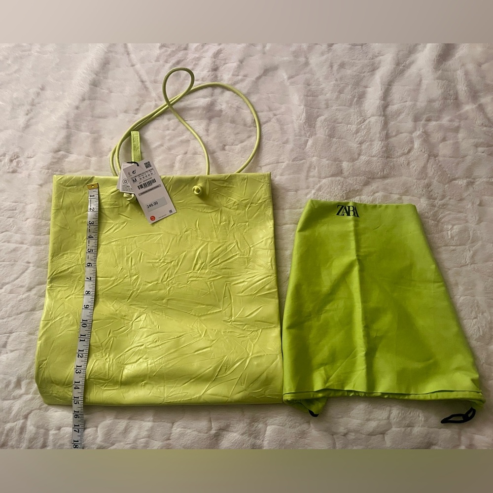 ZARA Wrinkled Leather Tote Handbag Acid Green Large 🔥🔥🔥 - Picture 3 of 6
